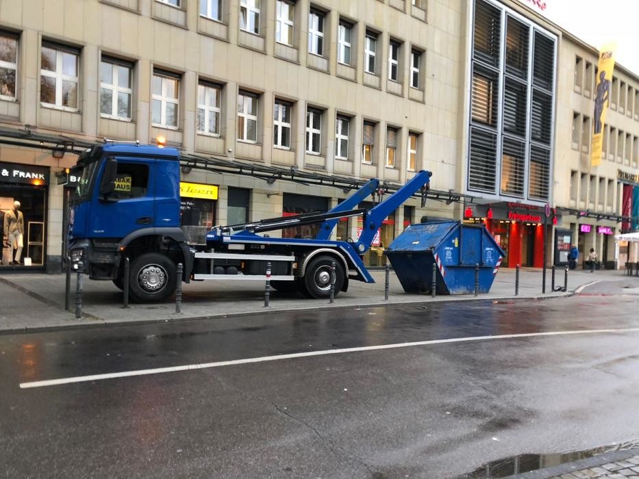 Bilder Löwe Köln GmbH