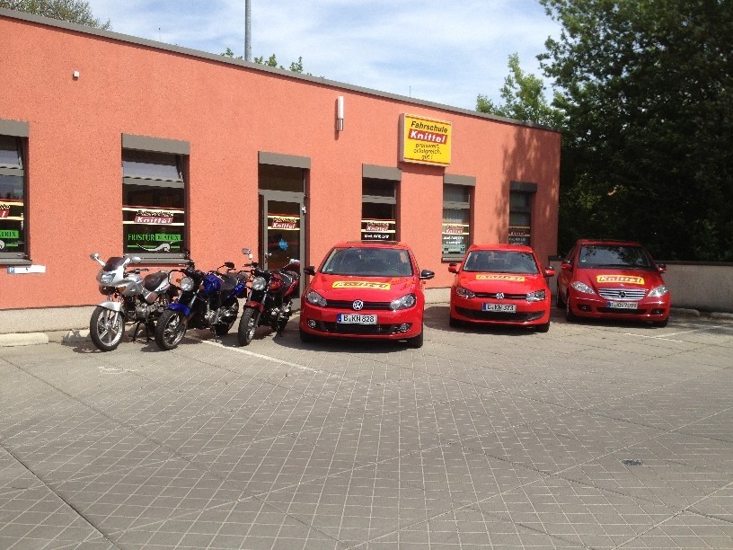 Bilder Fahrschule Knittel Berlin