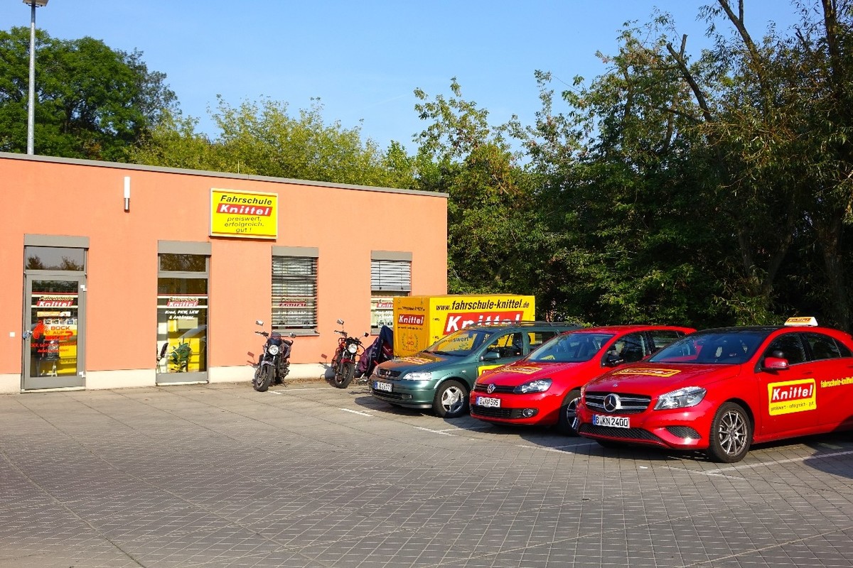 Bilder Fahrschule Knittel Berlin