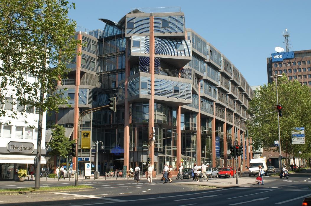 Bilder Praxis WDR-Arkaden Köln für Implantologie, Ästhetische Zahnheilkunde und Oralchirurgie