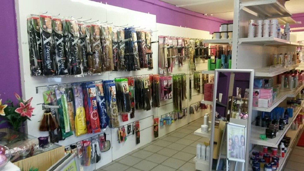 Bilder Desto Salon & Cosmetic Place