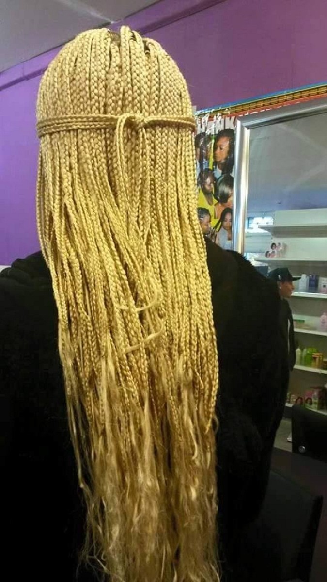 Bilder Desto Salon & Cosmetic Place
