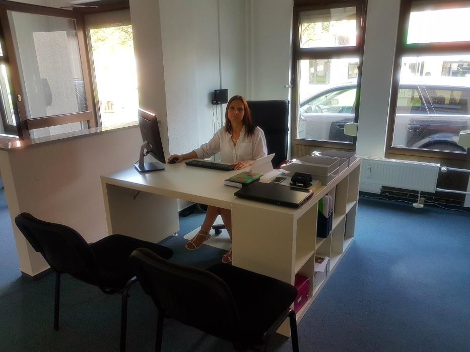 Bilder HELGA Gebäudereinigung ; Haushaltshilfe & Seniorenbetreuung24