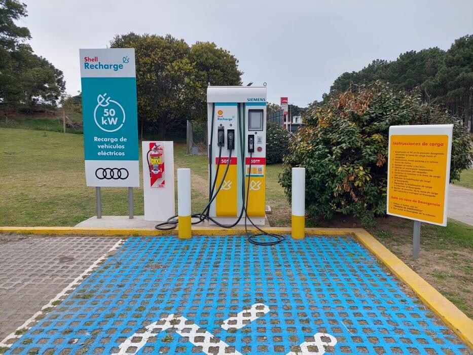 Images Shell Recharge Charging Station