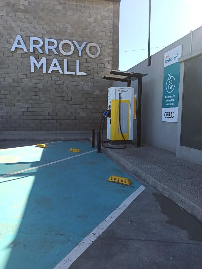 Images Shell Recharge Charging Station