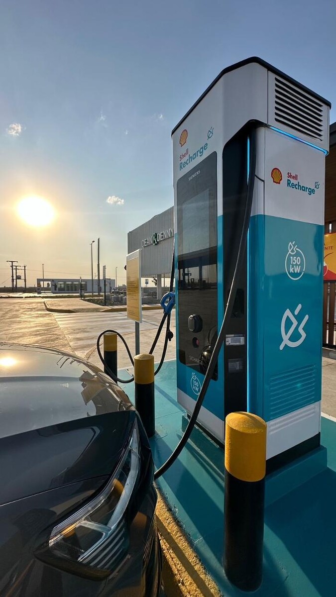 Images Shell Recharge Charging Station