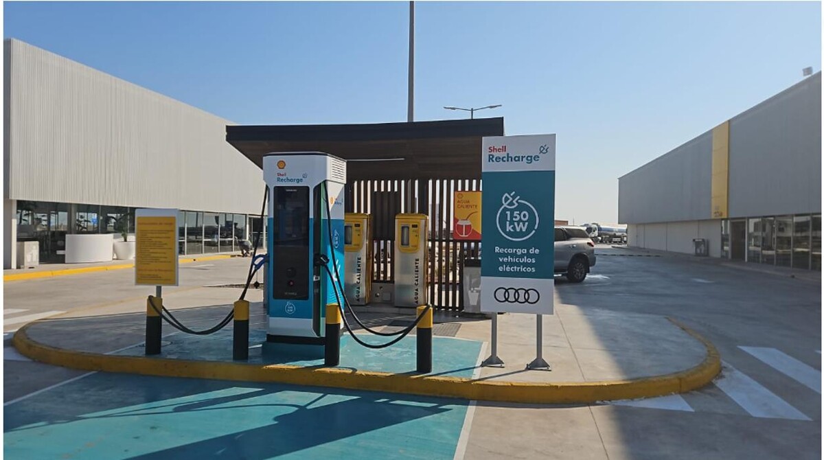 Images Shell Recharge Charging Station