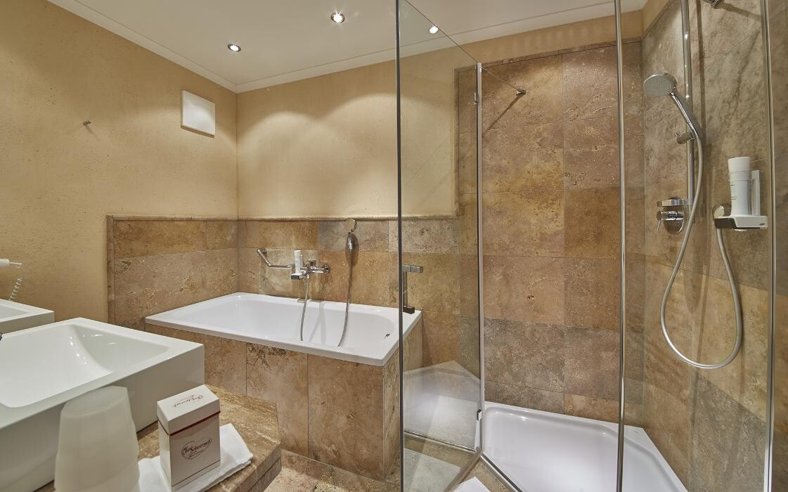Bilder Hotel Oberschwarzach