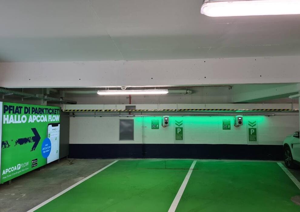 Bilder Apcoa Charging Station