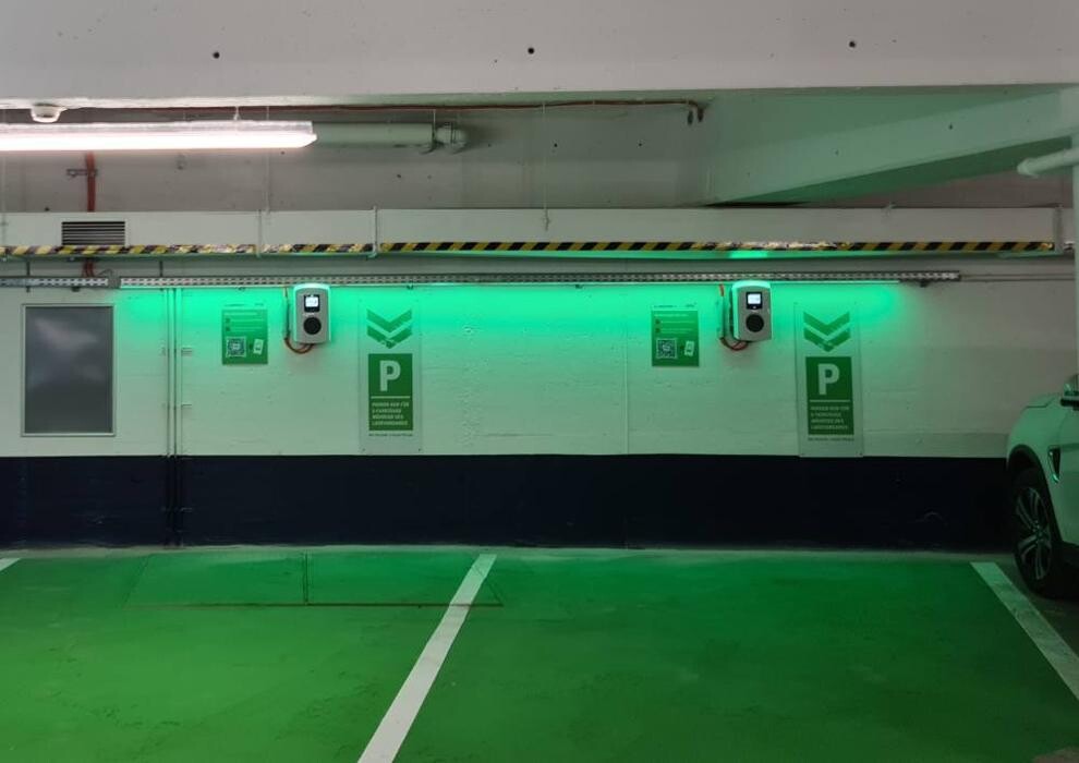 Bilder Apcoa Charging Station