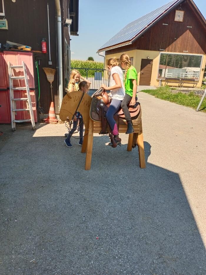 Bilder Kinderreitschule & Spanische Pferde Lindenhof