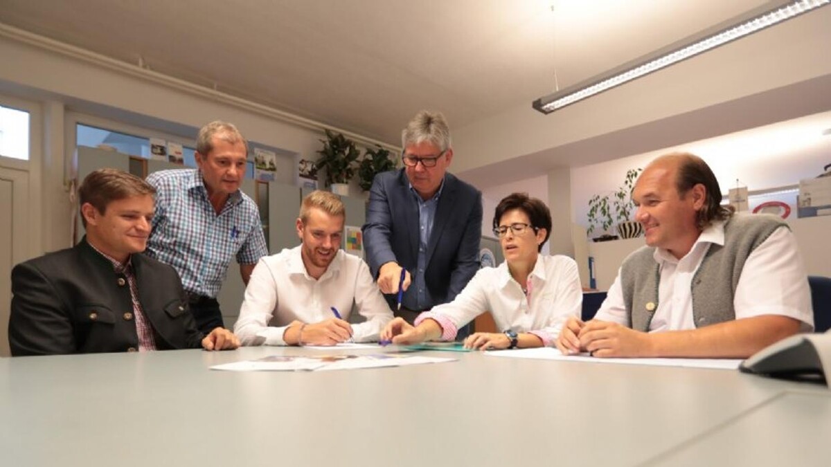 Bilder UNIQA GeneralAgentur Reichard & Kfz Zulassungsstelle