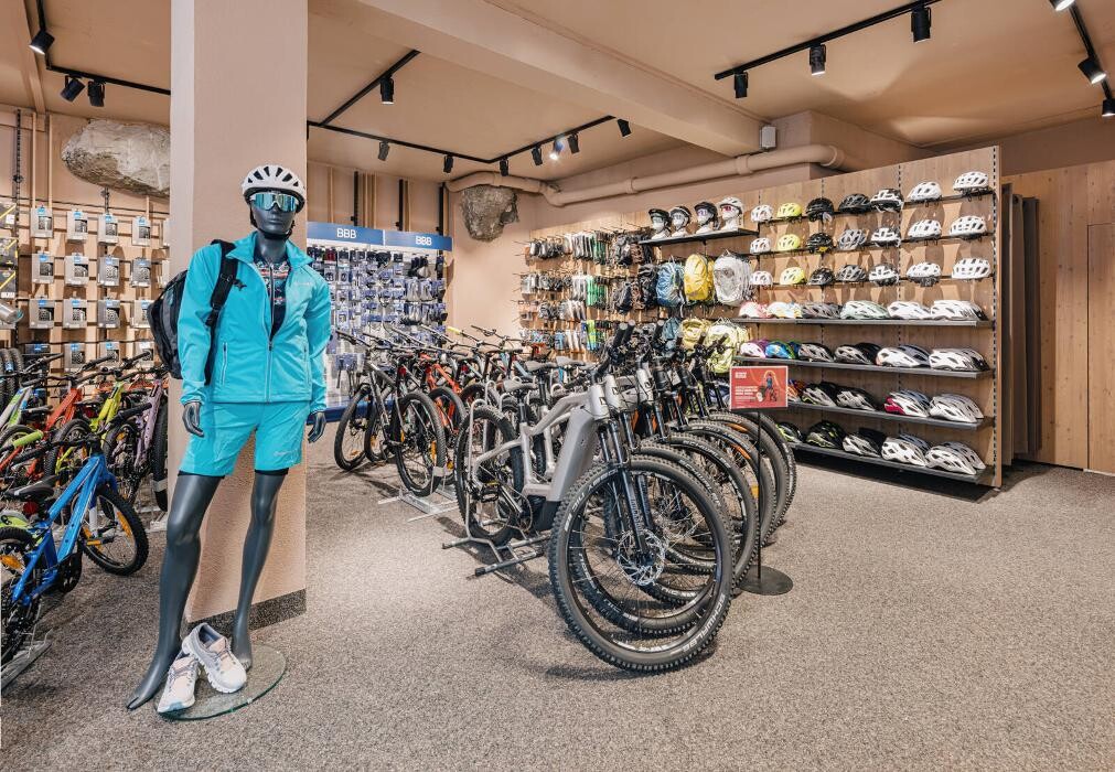 Bilder INTERSPORT Bachler Schladming