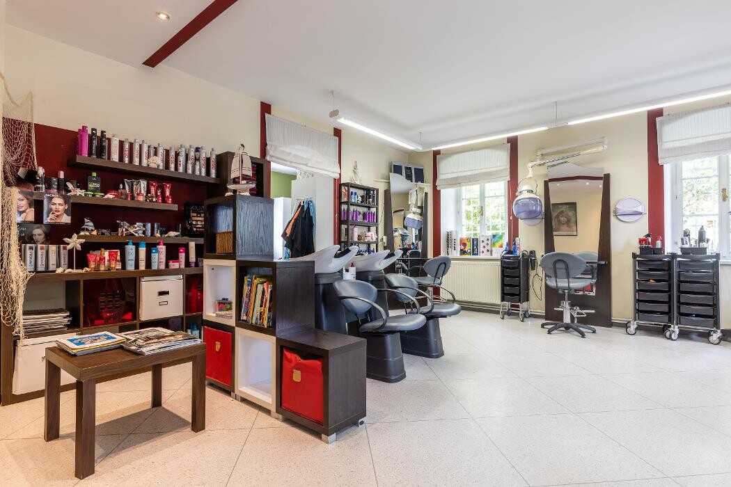 Bilder Friseursalon Regina