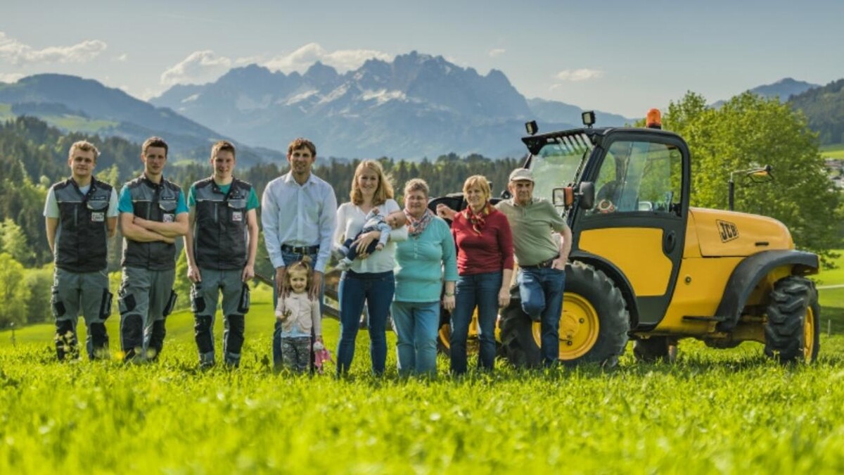 Bilder Landtechnik Fleckl GmbH
