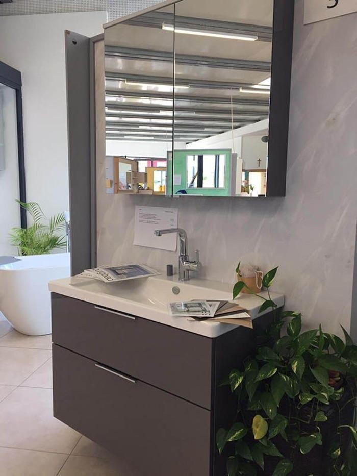 Bilder Regenfelder Bernhard Installations-Spenglerei-Heizungs GmbH