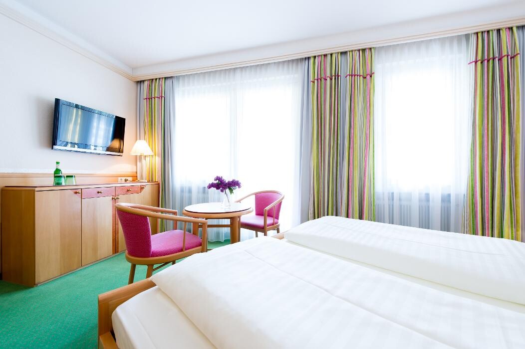 Bilder Hotel Schrofenstein