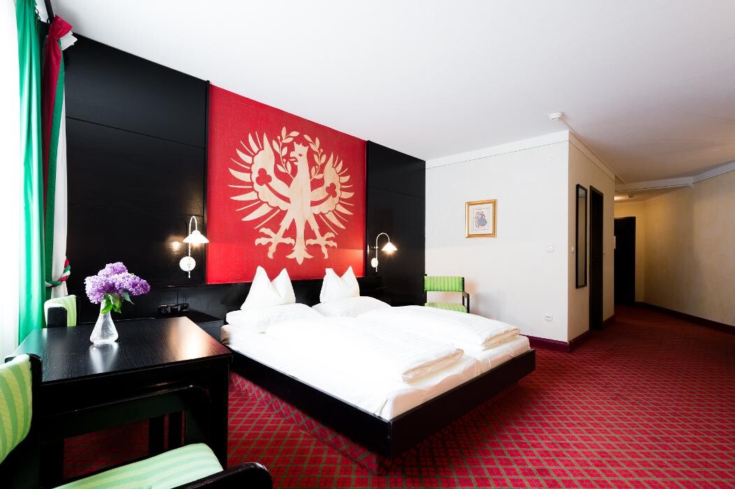 Bilder Hotel Schrofenstein