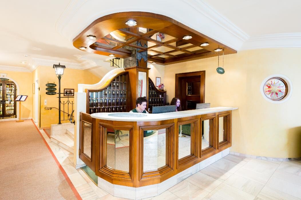 Bilder Hotel Schrofenstein