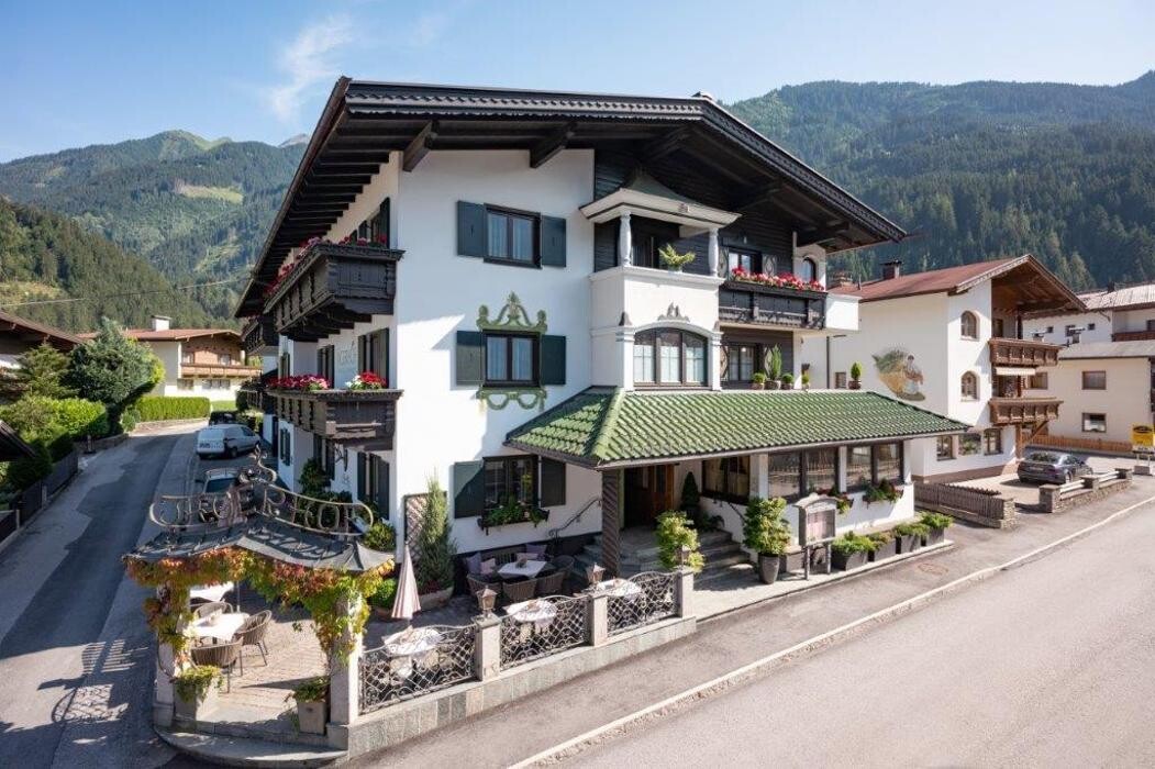 Hotel Jägerhof Mayrhofen | Zillertal Logo