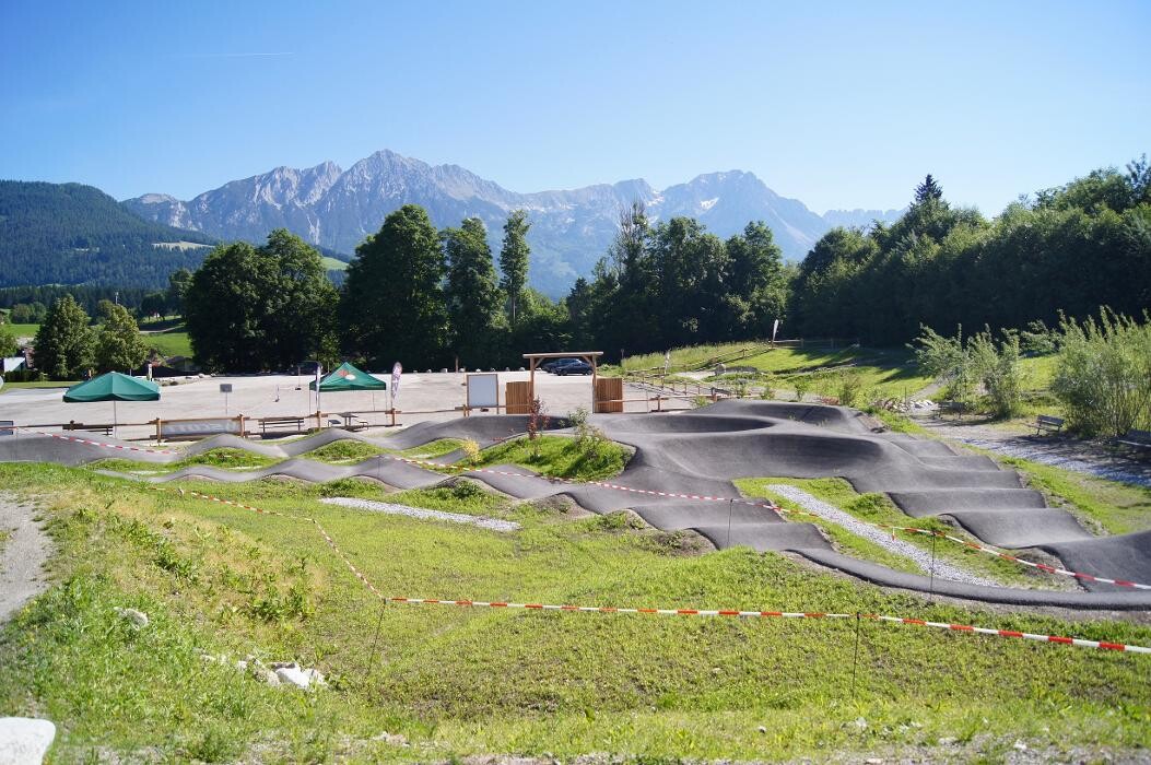 Bilder Sporthaus Edinger Söll Talstation