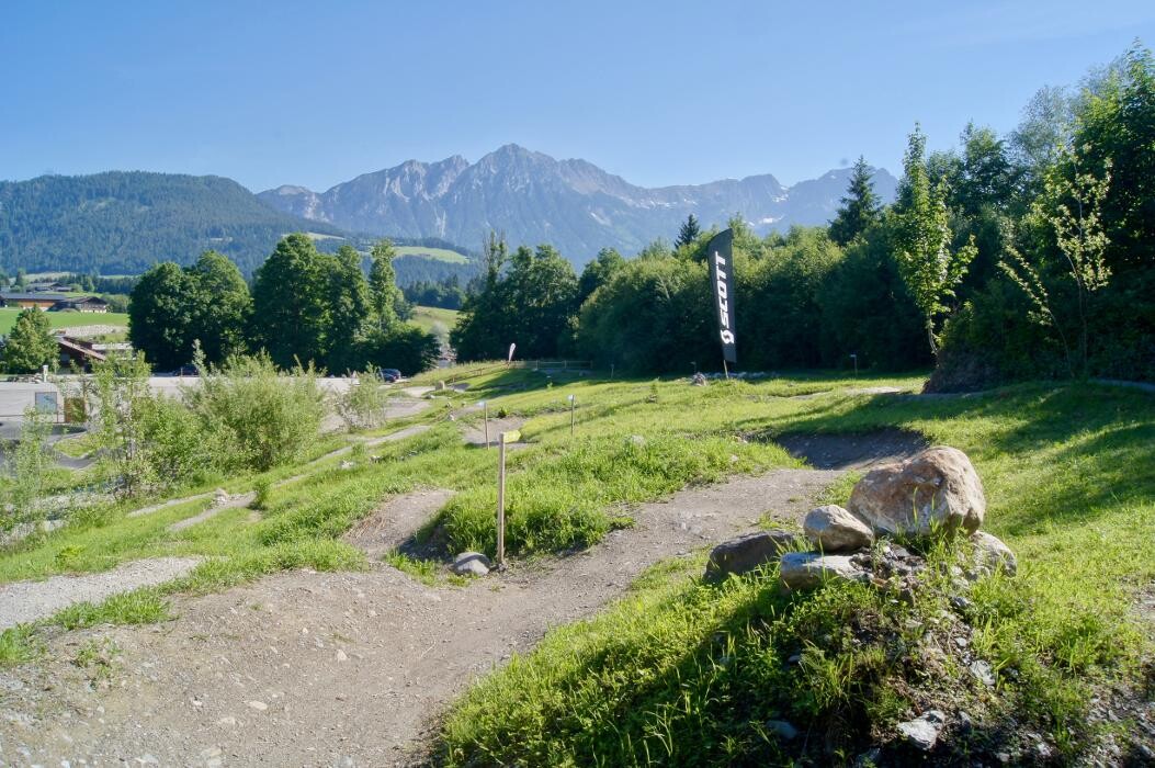 Bilder Sporthaus Edinger Söll Talstation