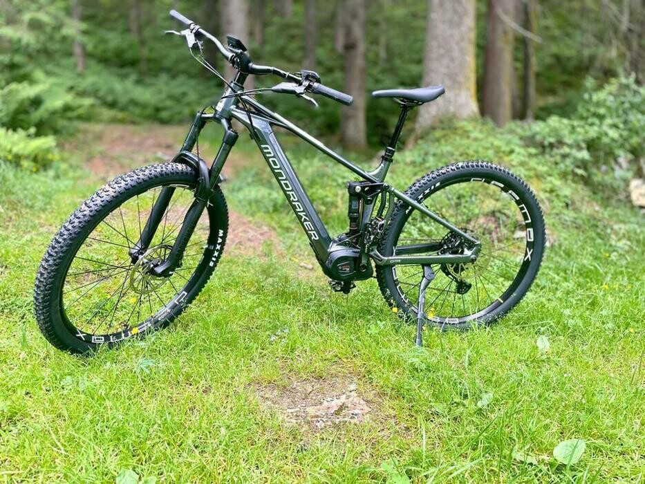 Bilder Tuxer Sporthaus - Skiverleih & Sportshop