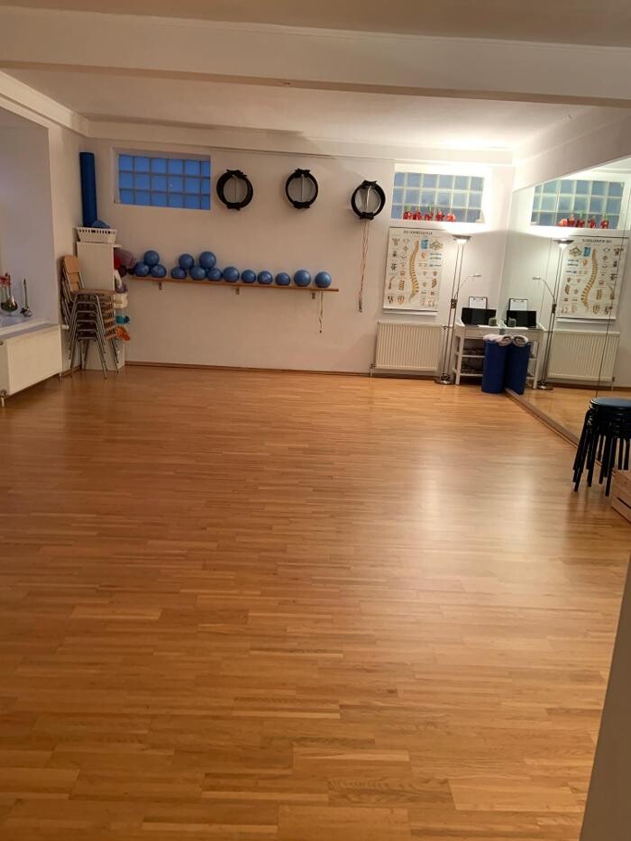 Bilder Institut "Der Aufrechte Gang"