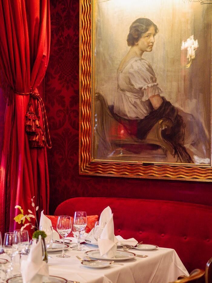 Bilder Restaurant Rote Bar