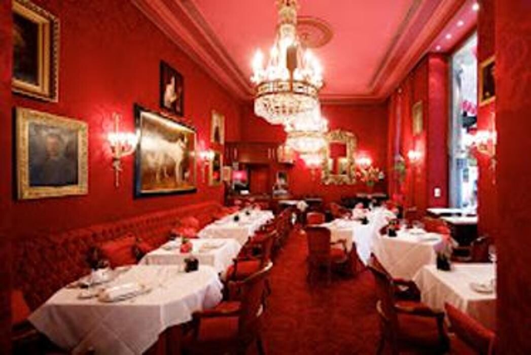 Bilder Restaurant Rote Bar