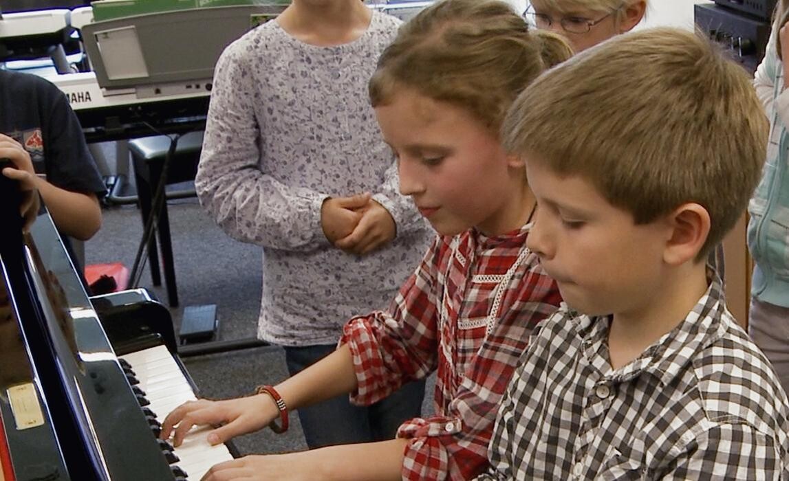 Bilder Yamaha Music School