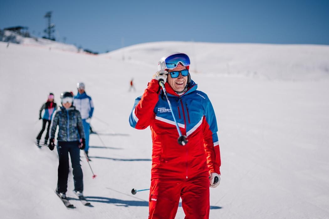 Bilder SKISCHULE Sturm + INTERSPORT Sturm