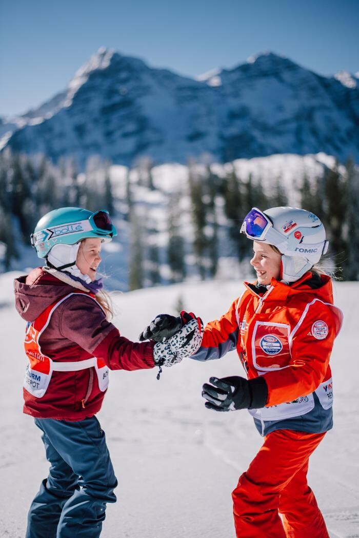 Bilder SKISCHULE Sturm + INTERSPORT Sturm