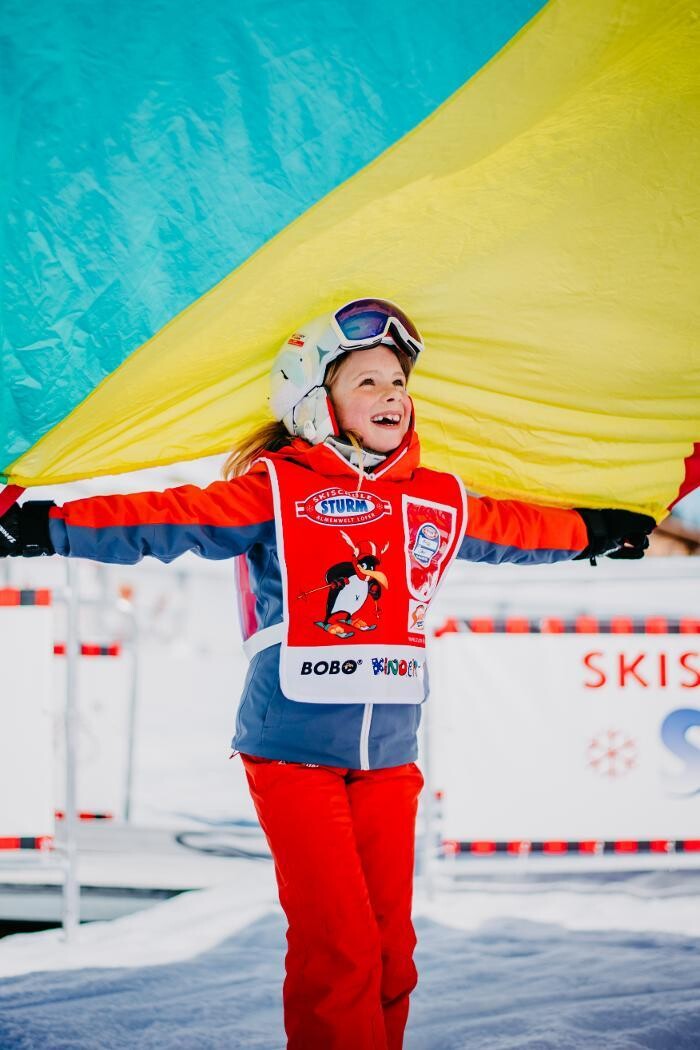 Bilder SKISCHULE Sturm + INTERSPORT Sturm