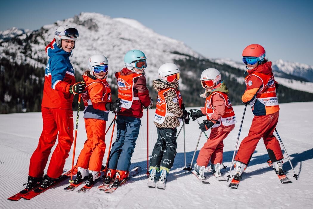 Bilder SKISCHULE Sturm + INTERSPORT Sturm