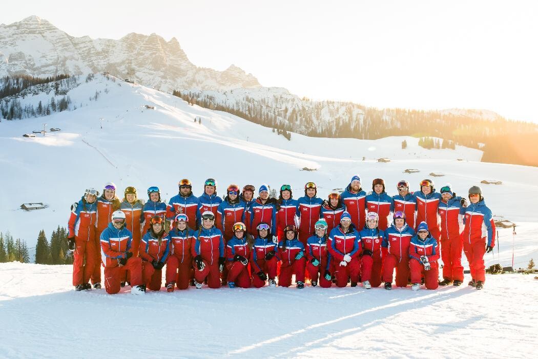 Bilder SKISCHULE Sturm + INTERSPORT Sturm