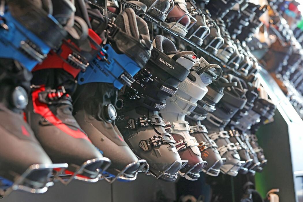 Bilder SKISCHULE Sturm + INTERSPORT Sturm