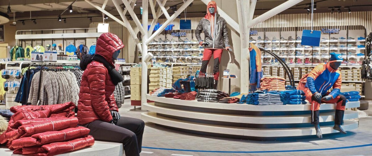 Bilder INTERSPORT Winninger Auhof Center