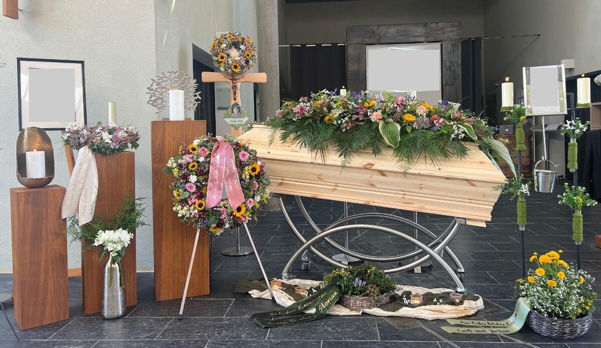 Bilder Haus der Bestattung Ploberger KG