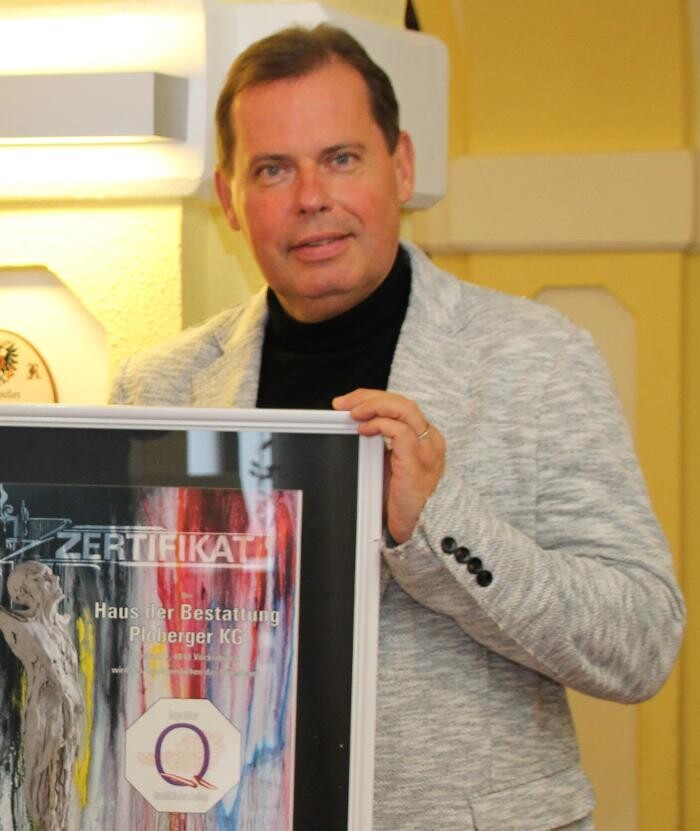 Bilder Haus der Bestattung Ploberger KG