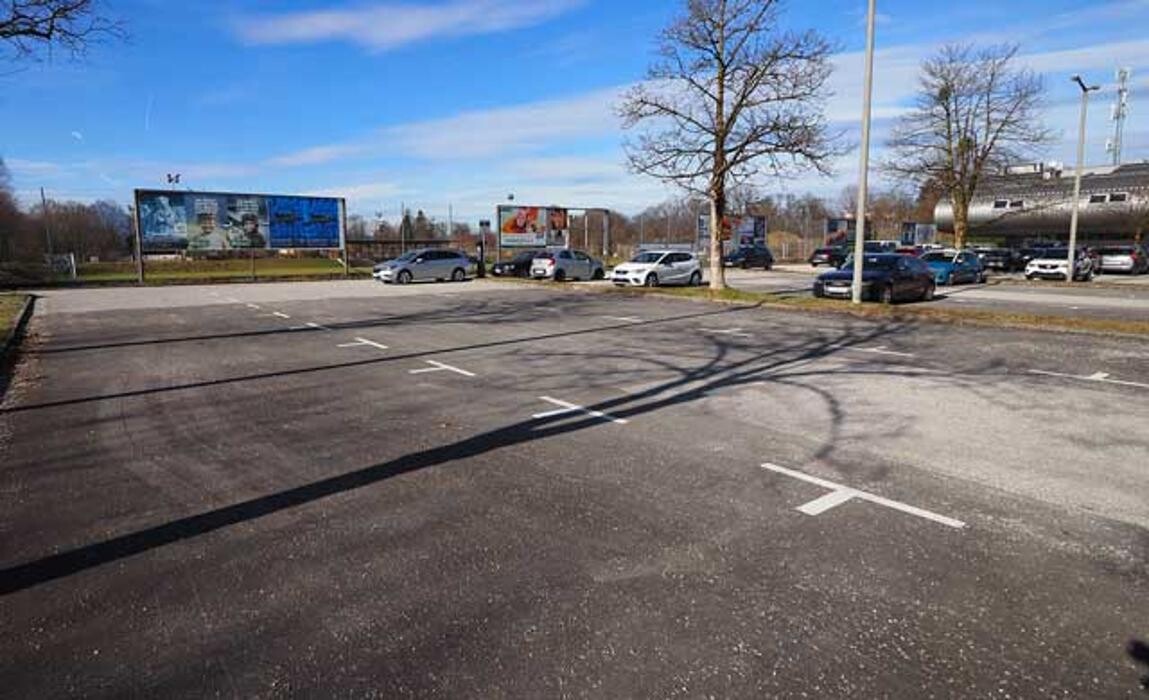 Bilder CONTIPARK Parkplatz Otto-Holzbauer-Straße