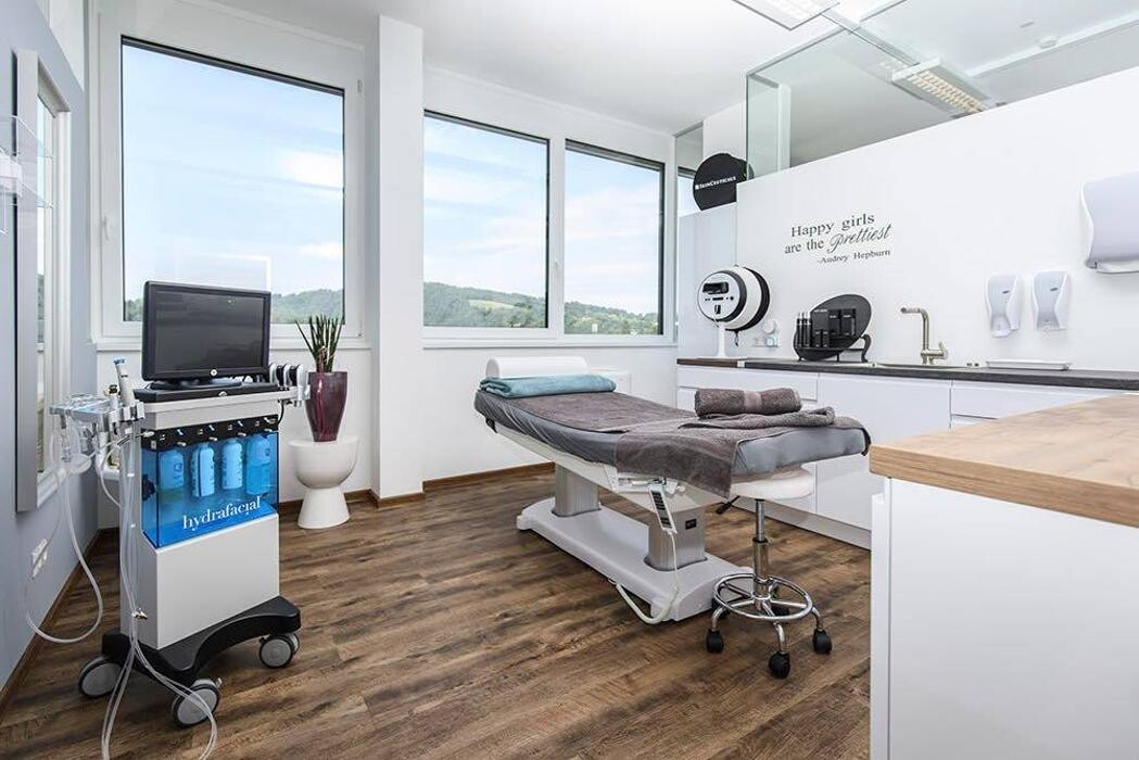 Bilder Dr. Andrea Luidold - Ordination für Ästhetik, medizinische Kosmetik und Lasermedizin