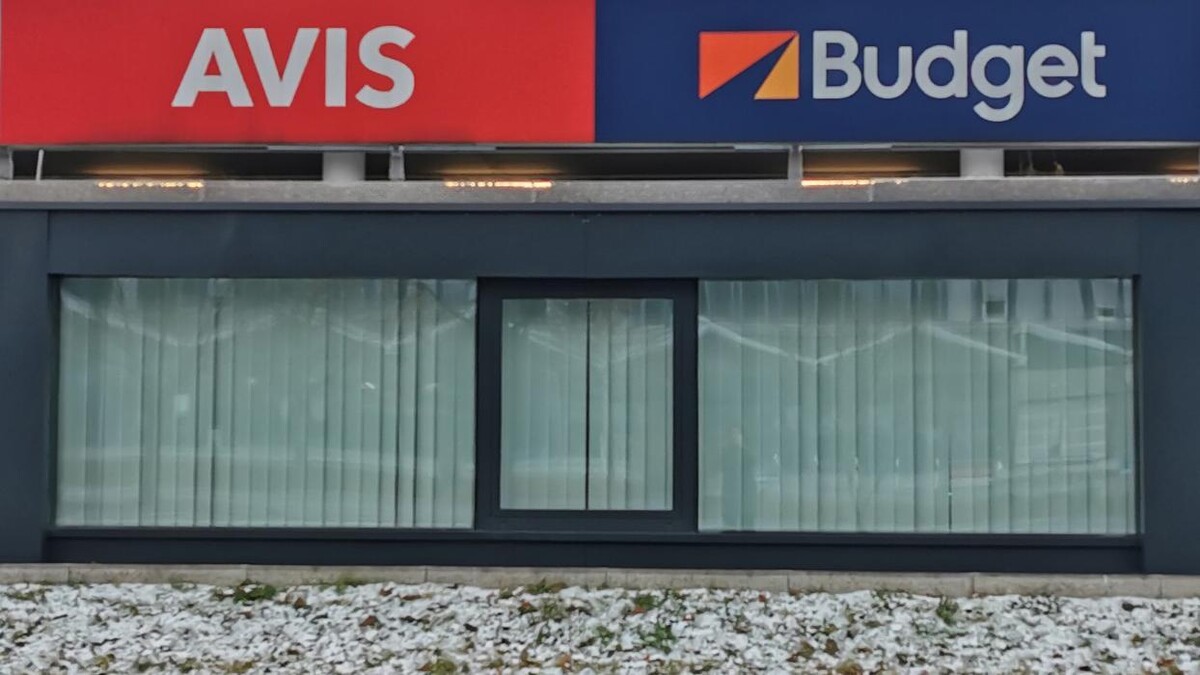 Bilder Avis Autovermietung - Flughafen Innsbruck