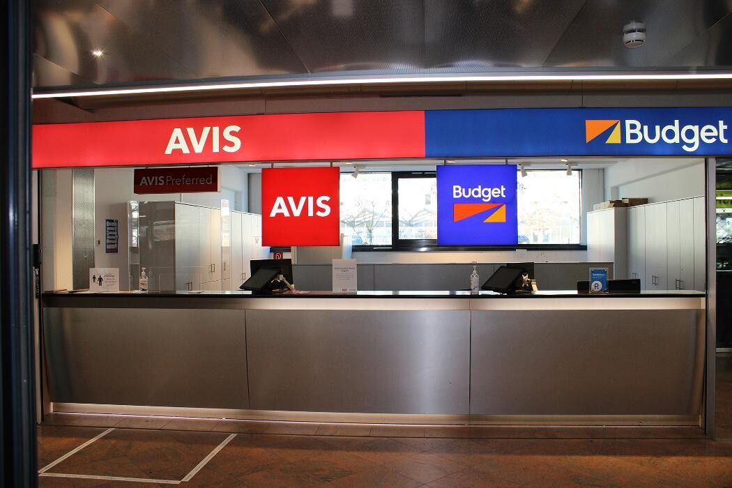 Bilder Avis Autovermietung - Flughafen Innsbruck