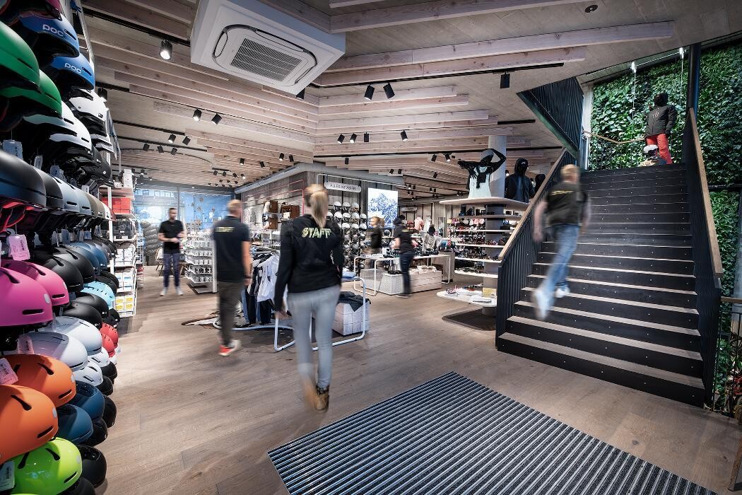 Bilder INTERSPORT Glanzer Längenfeld