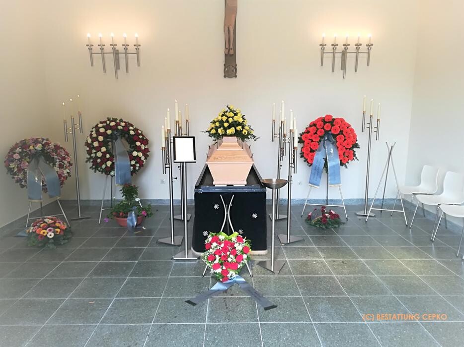 Bilder Bestattung Cepko