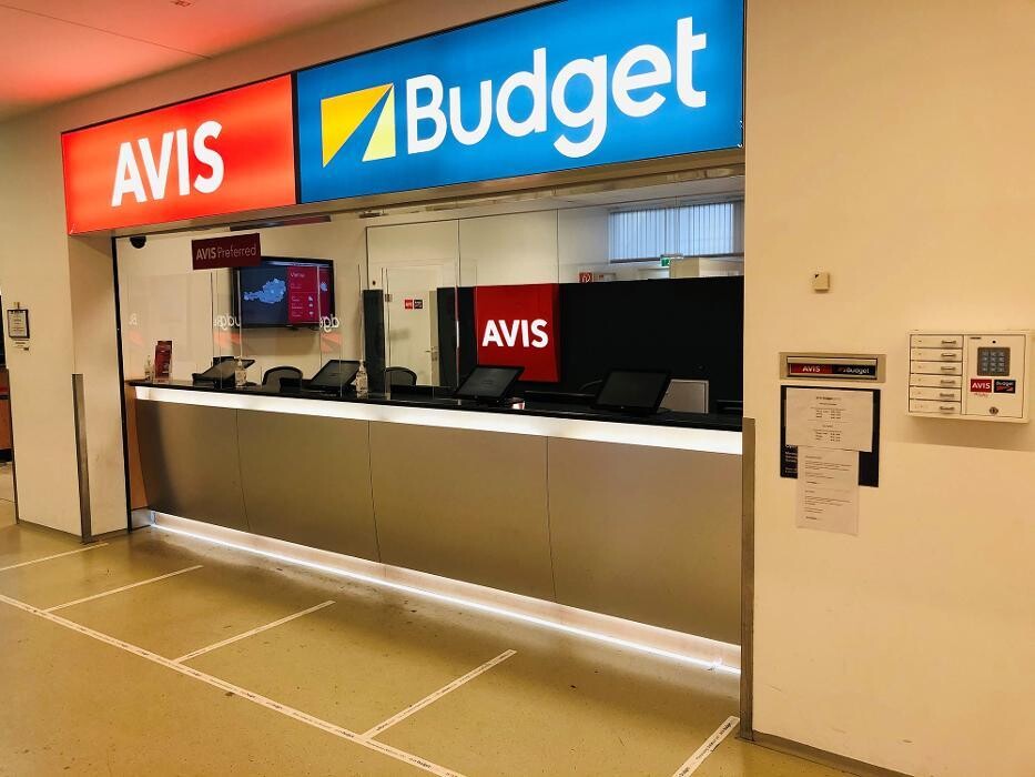 Bilder Avis Autovermietung - Flughafen Wien