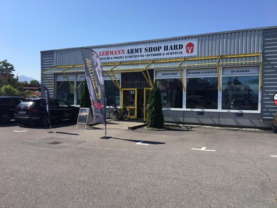 Bilder Lehmann Army & Survival Shop Hard