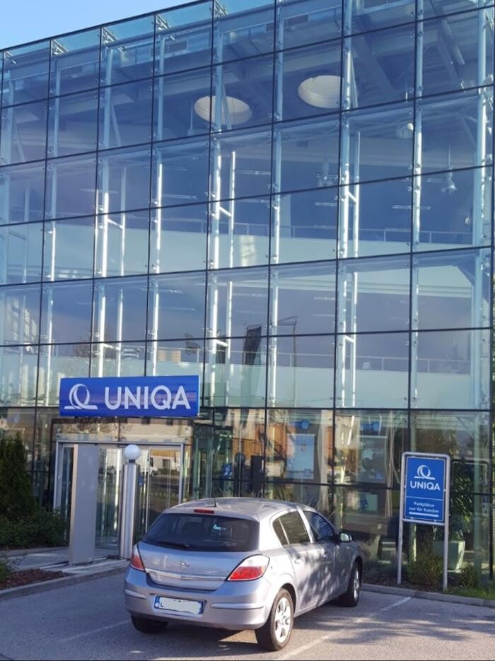 Bilder UNIQA ServiceCenter & KFZ Zulassungsstelle Liesing