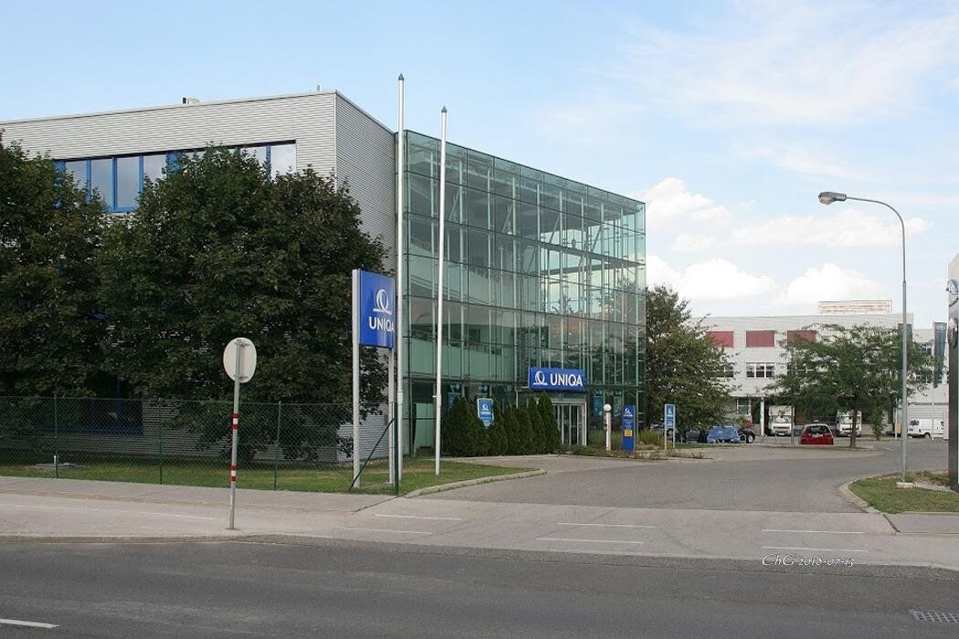 Bilder UNIQA ServiceCenter & KFZ Zulassungsstelle Liesing